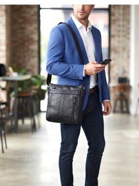 MANCINI Unisex Black Leather Vertical Messenger Bag Padded Shoulder Crossbody